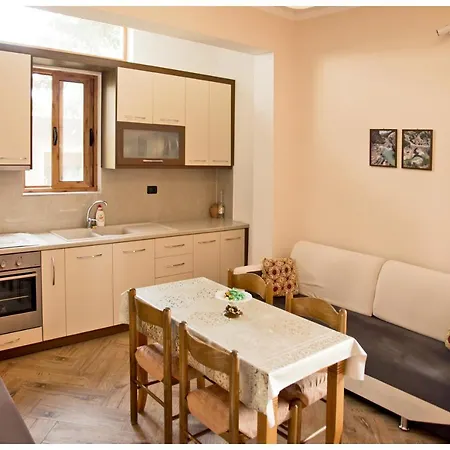 Appartement Demaj Vlorë