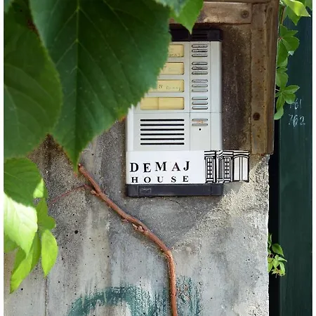 Apartment Demaj